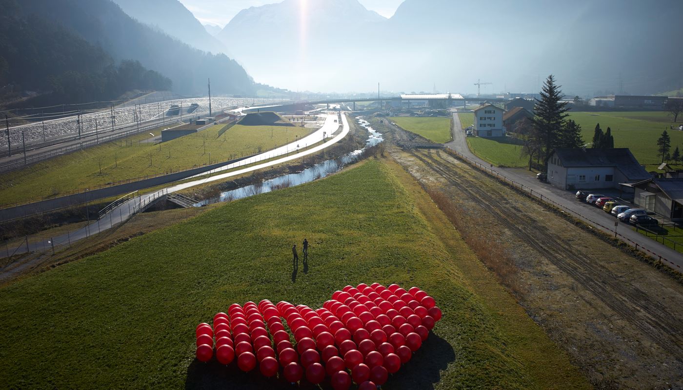 "Wir lieben die Apen", Aktion zur Öffnung des Gotthard Basistunnels, 8. Dezember   2016